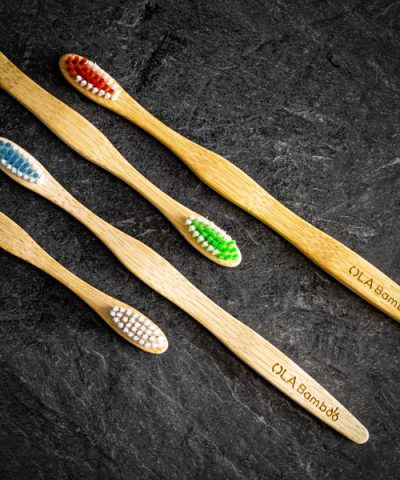 Paquet de 4 brosses à dents en bambou