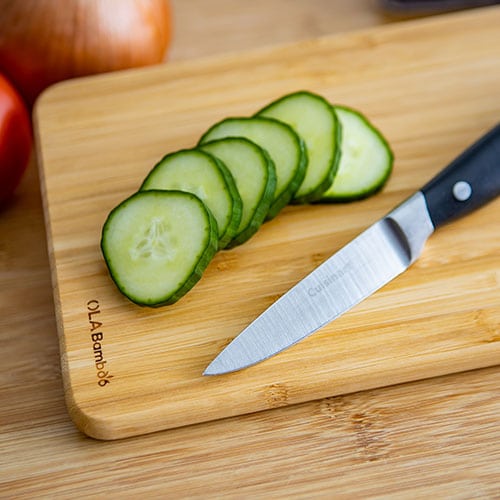 vegetable cutting board made of bamboo